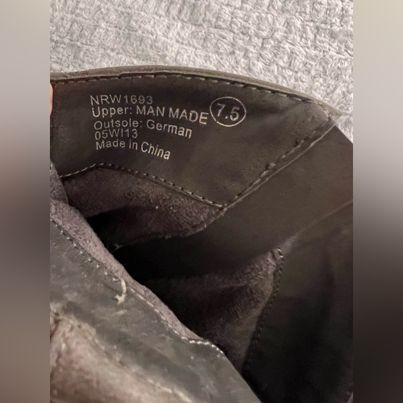 women's booties - Picture 5 of 5